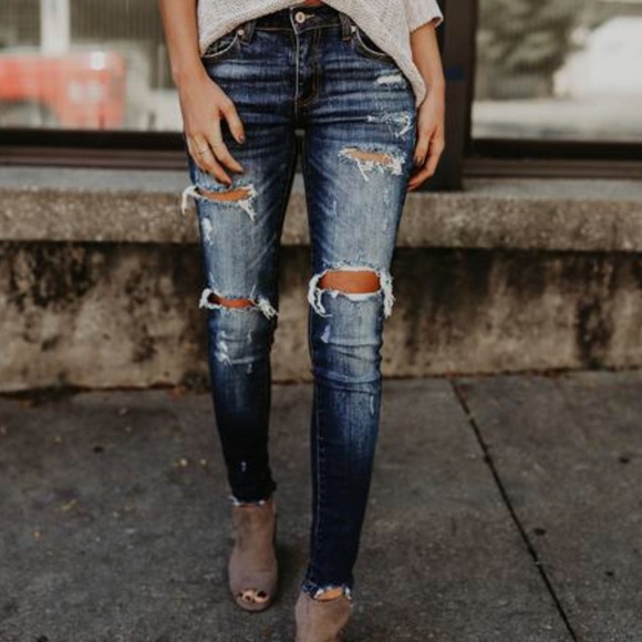 LAST 1 ❤️ SZ 11/29 Distressed Frayed Skinny Jeans - Picture 3 of 8